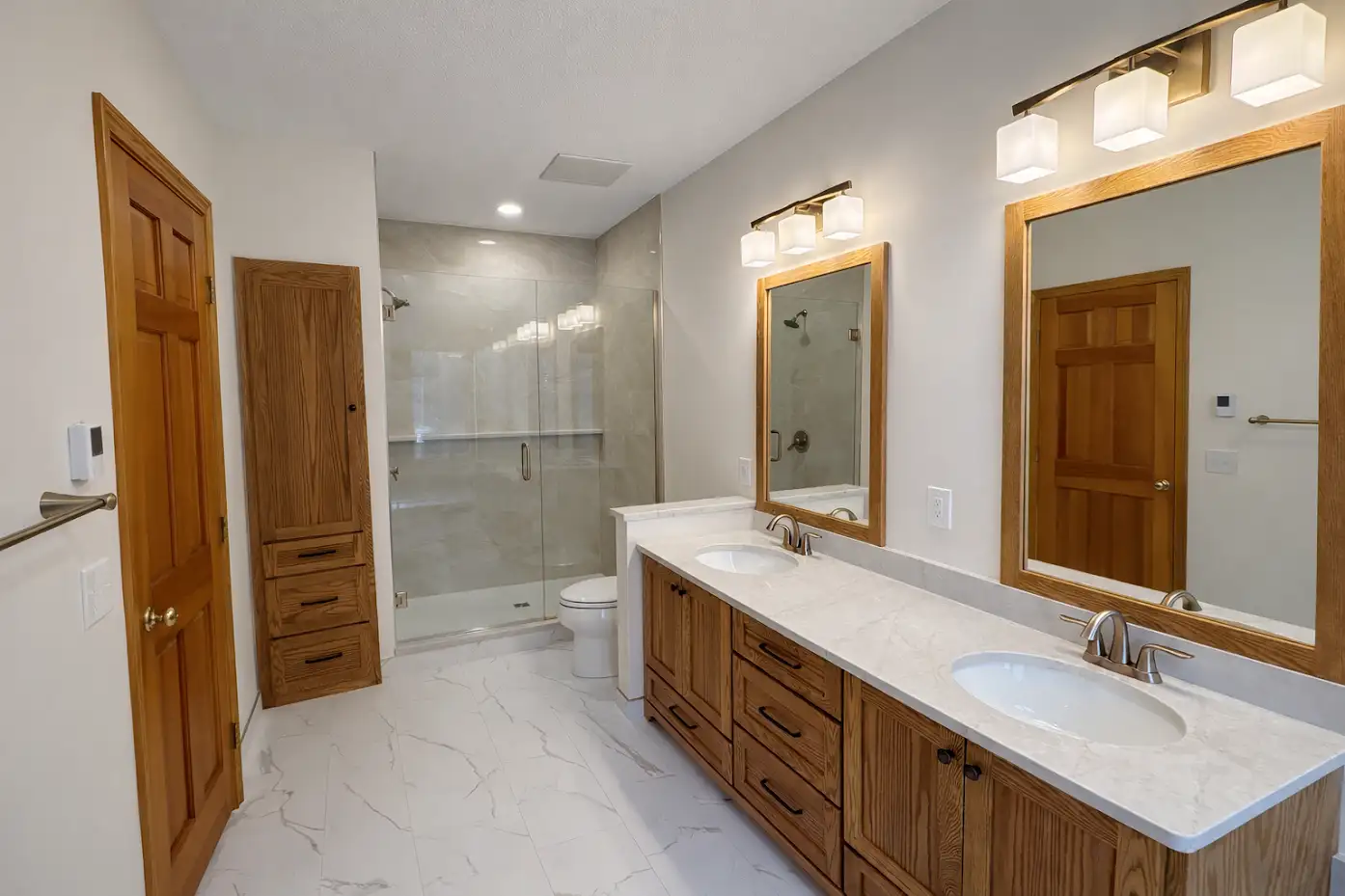 Lakeville Bathroom Remodel: Modern Comfort with Timeless Style